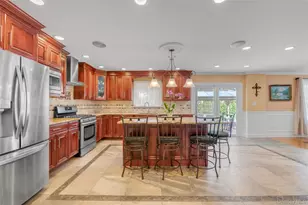 10 Field Ave, Hicksville, NY 11801 - Photo 7