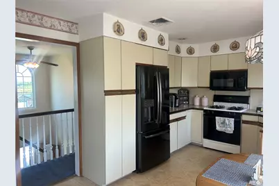 311 Riviera Parkway, Lindenhurst, NY 11757 - Photo 21