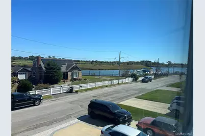 311 Riviera Parkway, Lindenhurst, NY 11757 - Photo 7