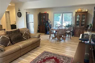 311 Riviera Pkwy, Lindenhurst, NY 11757 - Photo 13