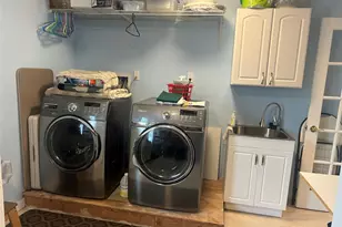 311 Riviera Pkwy, Lindenhurst, NY 11757 - Photo 27