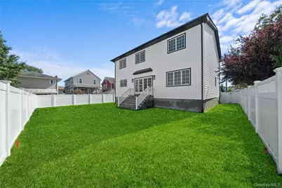 450 Morea Street, Oceanside, NY 11572 - Photo 21