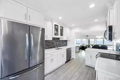 7 Waters Edge #7, Shirley, NY 11967 - Photo 11