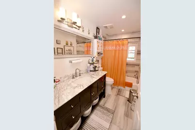 642 Dorothea Lane, Elmont, NY 11003 - Photo 9