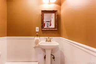 169 Hempstead Ave, Rockville Centre, NY 11570 - Photo 21