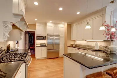 169 Hempstead Avenue, Rockville Centre, NY 11570 - Photo 9