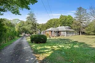 540 Abrahams Path, East Hampton, NY 11937 - Photo 5