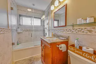 5 Adelaide St, Floral Park, NY 11001 - Photo 11