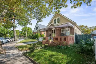 48-05 186th St, Fresh Meadows, NY 11365 - Photo 3