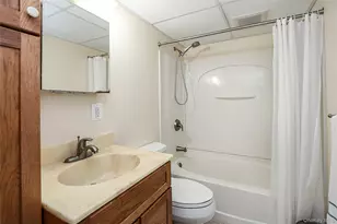 115 Myers Ave, Hicksville, NY 11801 - Photo 21