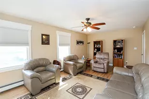 115 Myers Ave, Hicksville, NY 11801 - Photo 13