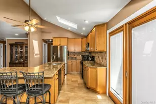 1947 Cole Dr, East Meadow, NY 11554 - Photo 7