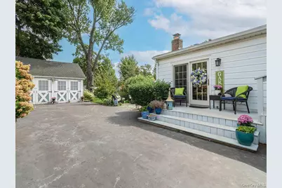 2067 Jackson Avenue, Seaford, NY 11783 - Photo 37