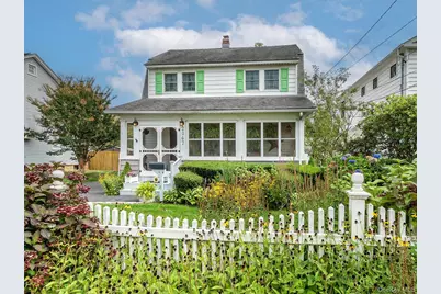 2067 Jackson Avenue, Seaford, NY 11783 - Photo 5