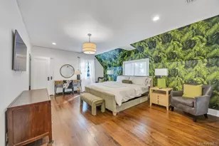 65 Clover Dr, Great Neck, NY 11021 - Photo 21