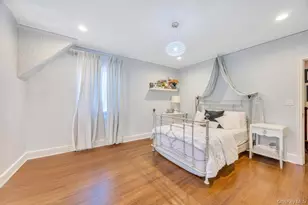 65 Clover Dr, Great Neck, NY 11021 - Photo 25