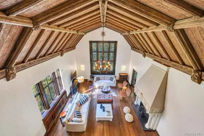 65 Clover Drive, Great Neck, NY 11021 - Photo 5