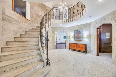 65 Clover Drive, Great Neck, NY 11021 - Photo 3