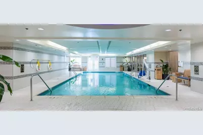 6000 Royal Court #6012, North Hills, NY 11040 - Photo 23