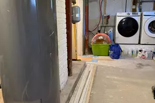 33 Linden Ave, Hempstead, NY 11550 - Photo 3