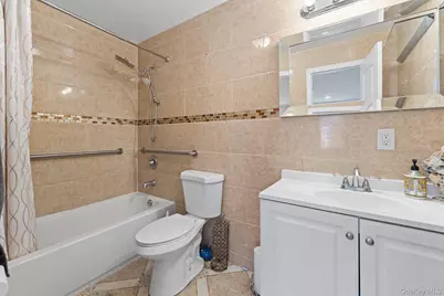 226 Franklin Street, Elmont, NY 11003 - Photo 23