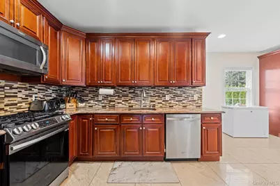 226 Franklin Street, Elmont, NY 11003 - Photo 11