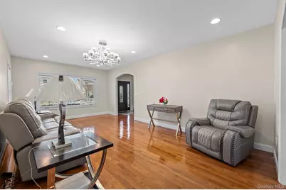 226 Franklin Street, Elmont, NY 11003 - Photo 7