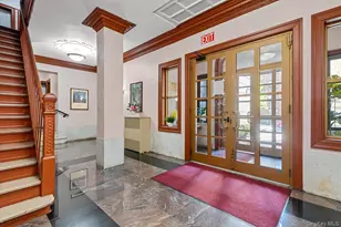 270 Seaman Ave, New York, NY 10034 - Photo 15