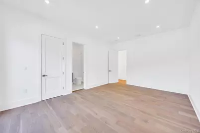 19 Carman Road, Dix Hills, NY 11746 - Photo 37