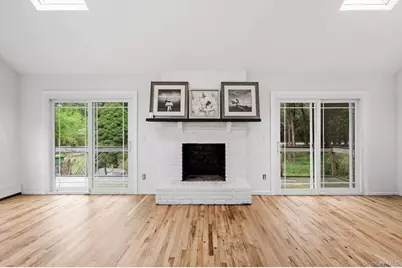 18 Norfolk Drive, White Sulphur Springs, NY 11937 - Photo 3