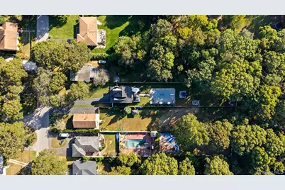 42 Biltmore Drive, Mastic Beach, NY 11951 - Photo 27