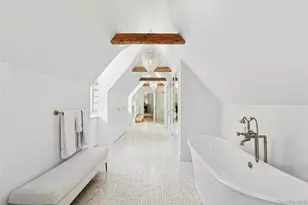 123 Abrahams Path, East Hampton, NY 11937 - Photo 9