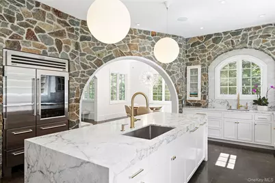 123 Abrahams Path, East Hampton, NY 11937 - Photo 5