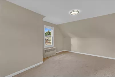 15 Cornwall Lane, Hicksville, NY 11801 - Photo 13