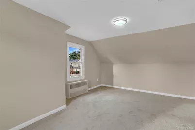 15 Cornwall Lane, Hicksville, NY 11801 - Photo 17