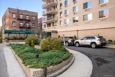 118-18 Union Turnpike #16A, Kew Gardens, NY 11415 - Photo 3