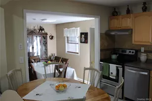 61 St Peters Dr, Brentwood, NY 11717 - Photo 13