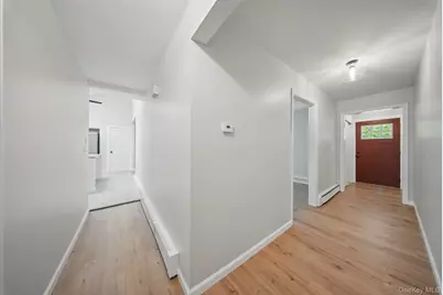 37 Roslyn Street, Ellenville, NY 12428 - Photo 5