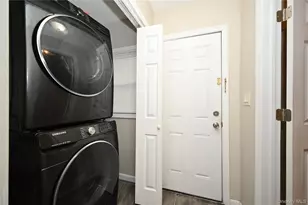 10 Pinebrook Ave, West Hempstead, NY 11552 - Photo 9