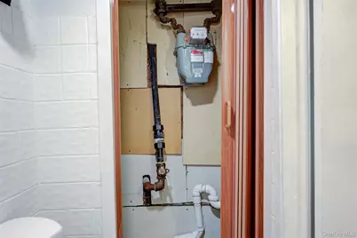 9129 220th Street, Queens Village, NY 11428 - Photo 23