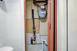 91-29 220th St, Queens Village, NY 11428 - Photo 23