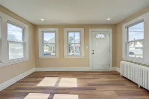 91-29 220th St, Queens Village, NY 11428 - Photo 13