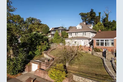 19633 Foothill Avenue, Hollis, NY 11423 - Photo 25