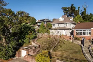 196-33 Foothill Ave, Hollis, NY 11423 - Photo 25