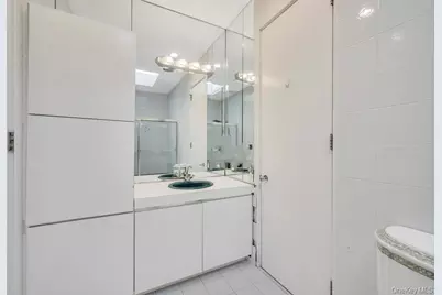 25 Wildwood Drive, Syosset, NY 11791 - Photo 33