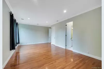 25 Wildwood Drive, Syosset, NY 11791 - Photo 27