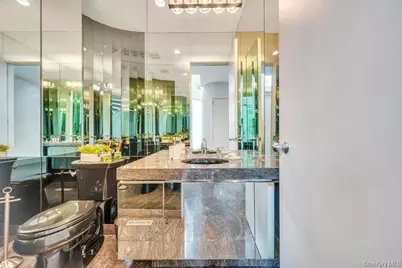 25 Wildwood Drive, Syosset, NY 11791 - Photo 13