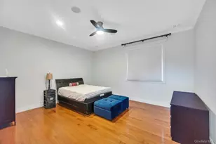 25 Wildwood Dr, Syosset, NY 11791 - Photo 17