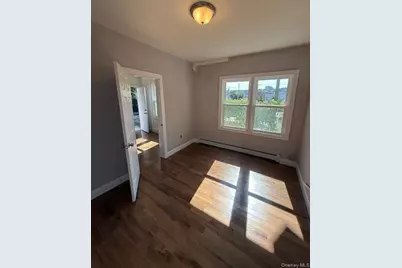 6 Lockwood Avenue #1W, Yonkers, NY 10701 - Photo 3