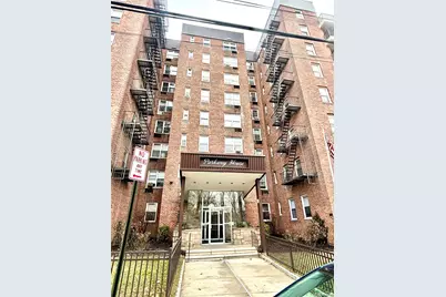 61 Bronx River Road #7H, Yonkers, NY 10704 - Photo 1